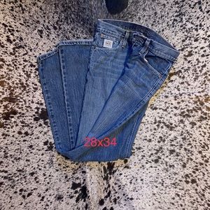 Cinch jeans